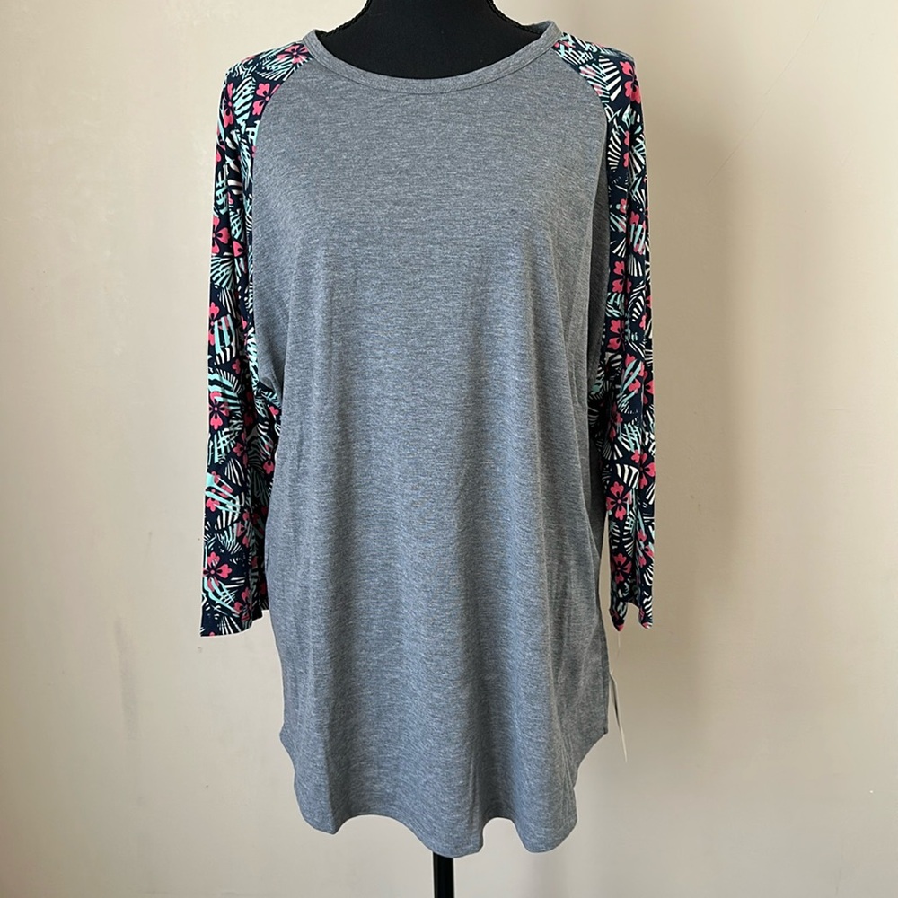 LuLaRoe Randy Raglan Tee